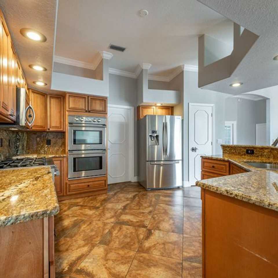 3902 Hidden Spring Pl - Photo 2 of 31