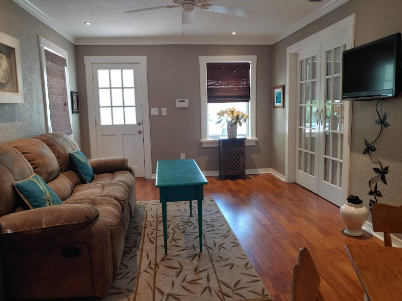 1605 N Osceola Ave - Photo 3 of 14