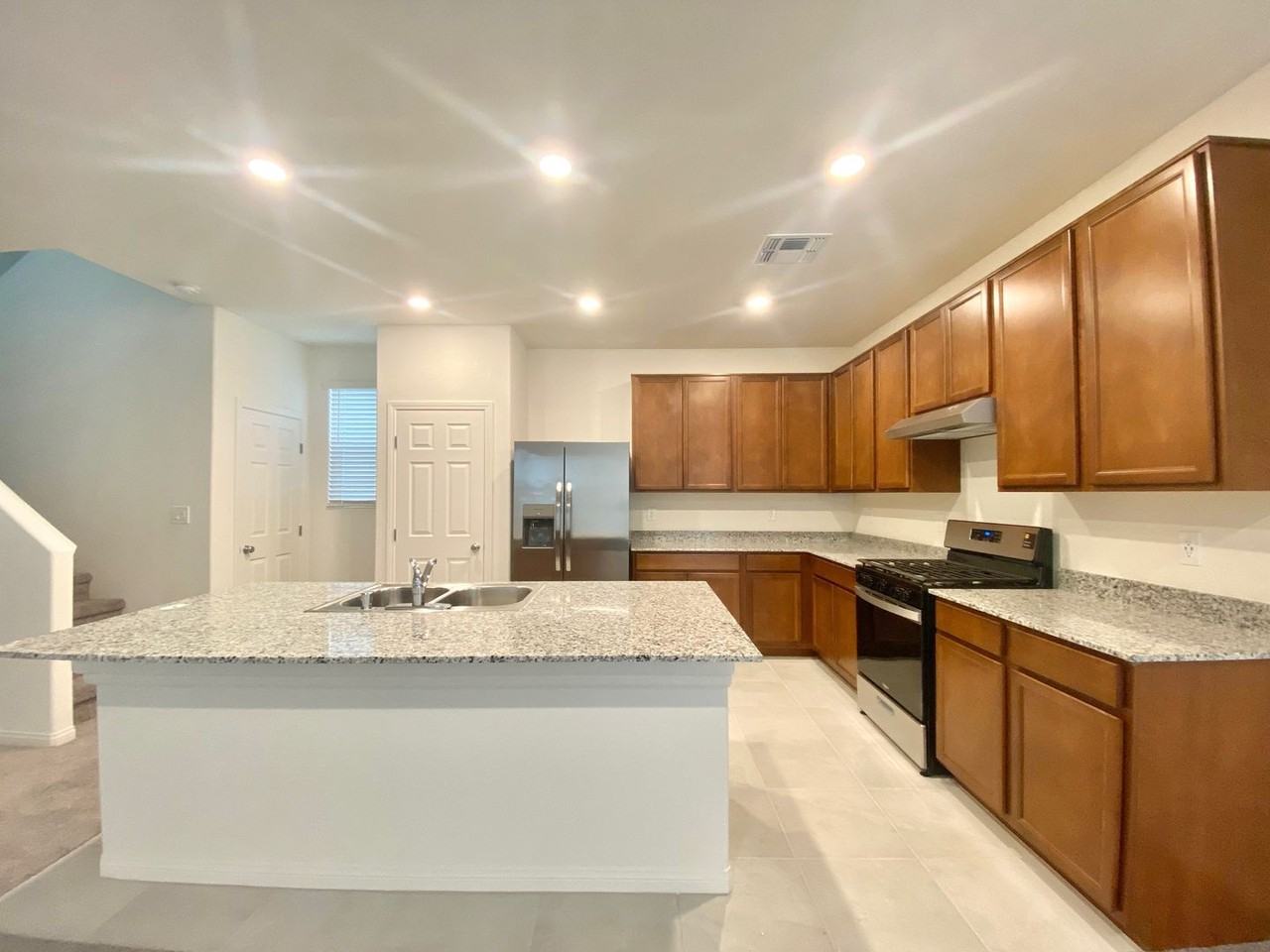 4570 Swimming Minnow Ave - Photo 3 of 20