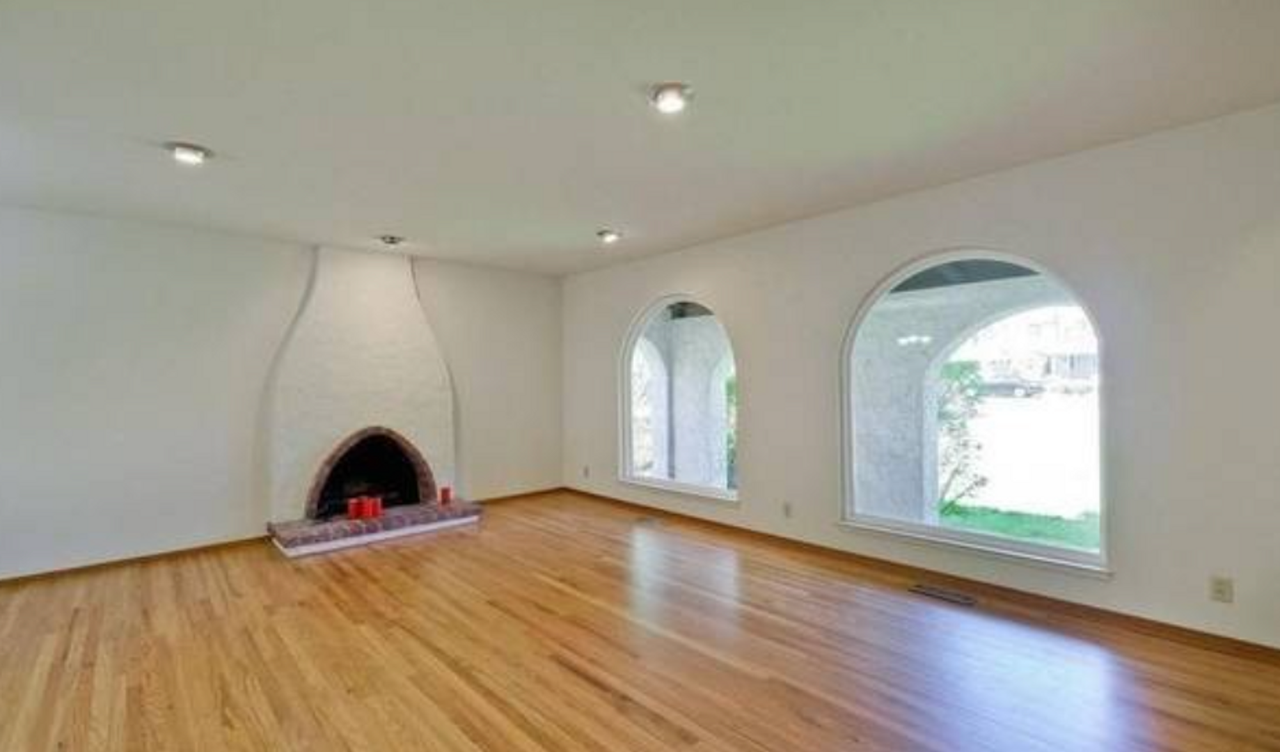 1116 Forest Ave - Photo 2 of 8