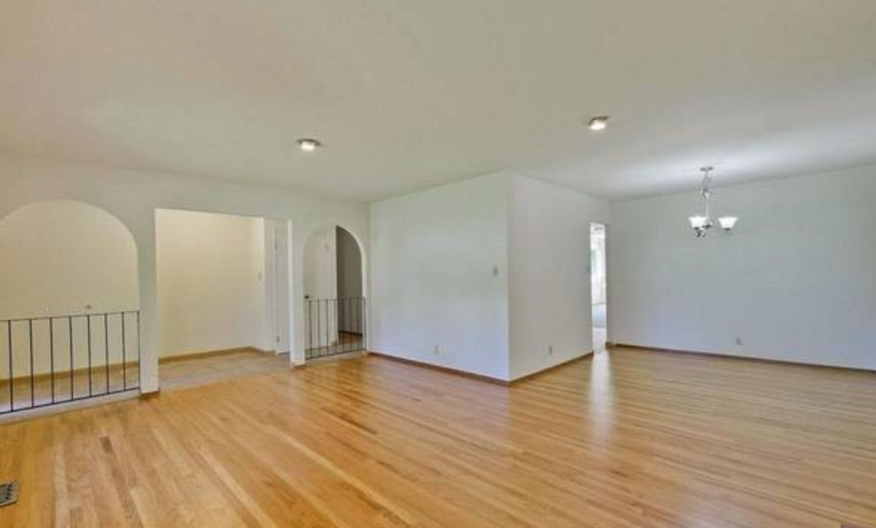 1116 Forest Ave - Photo 4 of 8