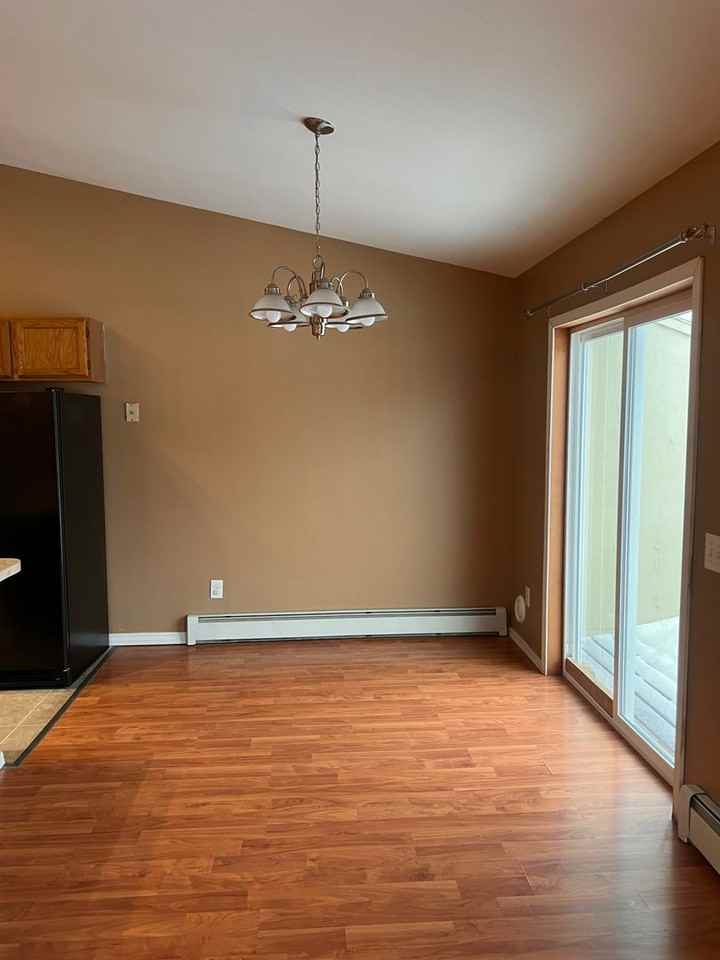 3421 Lunar Cir - Photo 3 of 28