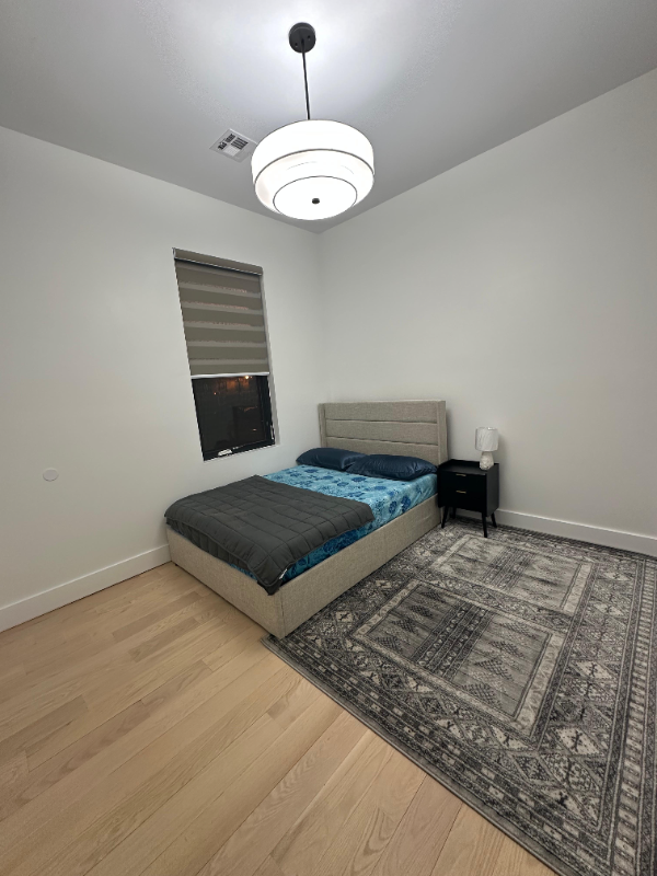 103 Jewett Ave #1 - Photo 4 of 8