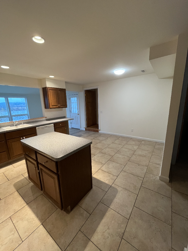 24 1st St #N - Photo 5 of 23