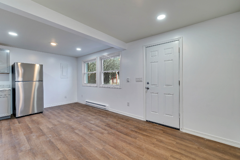 1187 Appenzeller Ave #1stFL - Photo 5 of 16