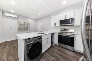 featured image of 165 17th Ave Se