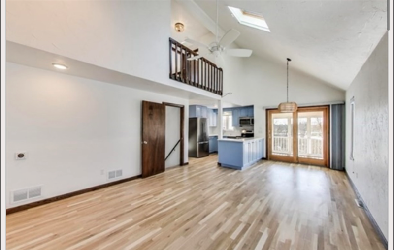 100 Bridge St - Photo 3 of 19