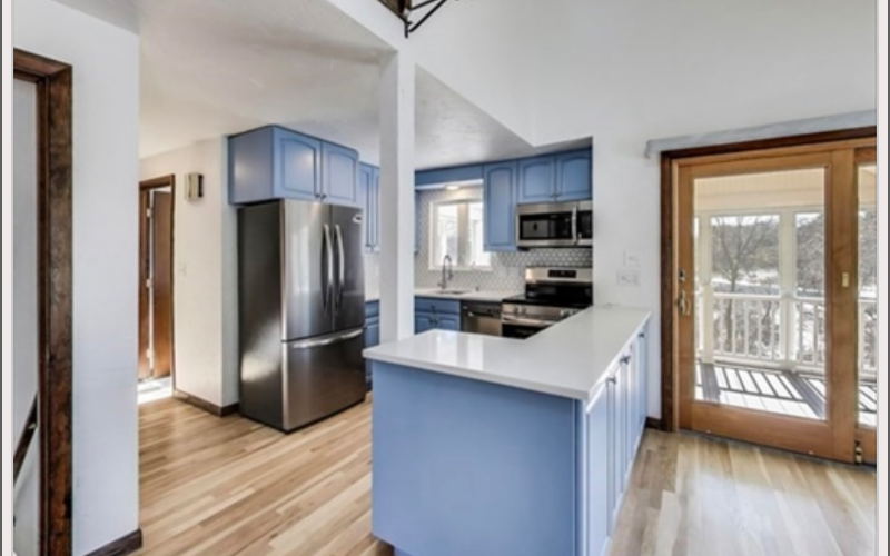 100 Bridge St - Photo 5 of 19