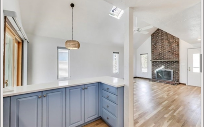 100 Bridge St - Photo 6 of 19