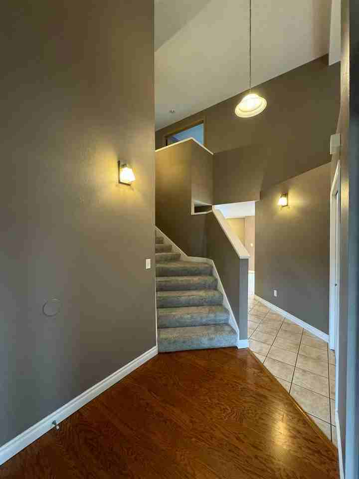 22809 Se 282nd St - Photo 3 of 29