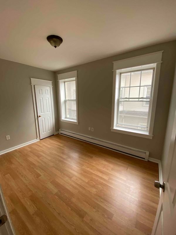 114 Ashley St #4E - Photo 5 of 7