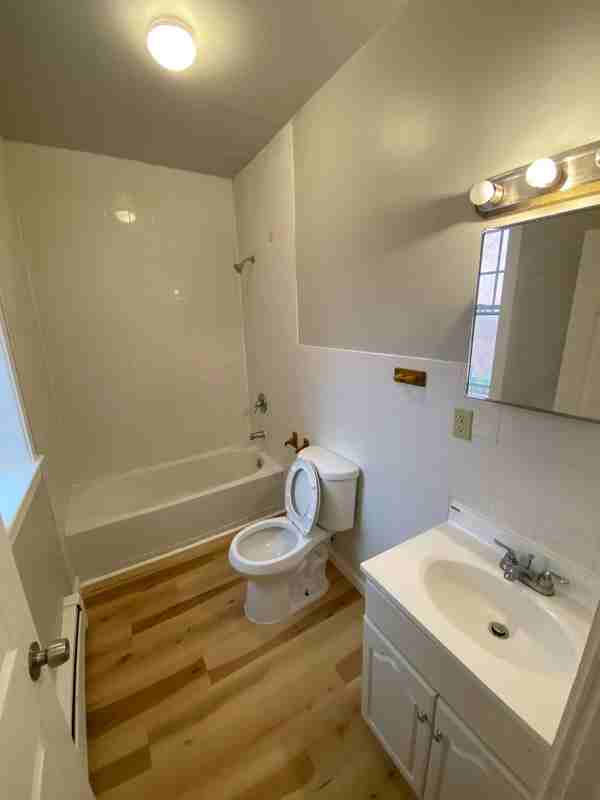 114 Ashley St #4E - Photo 7 of 7