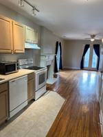 featured image of 2352 1/2 E Main St