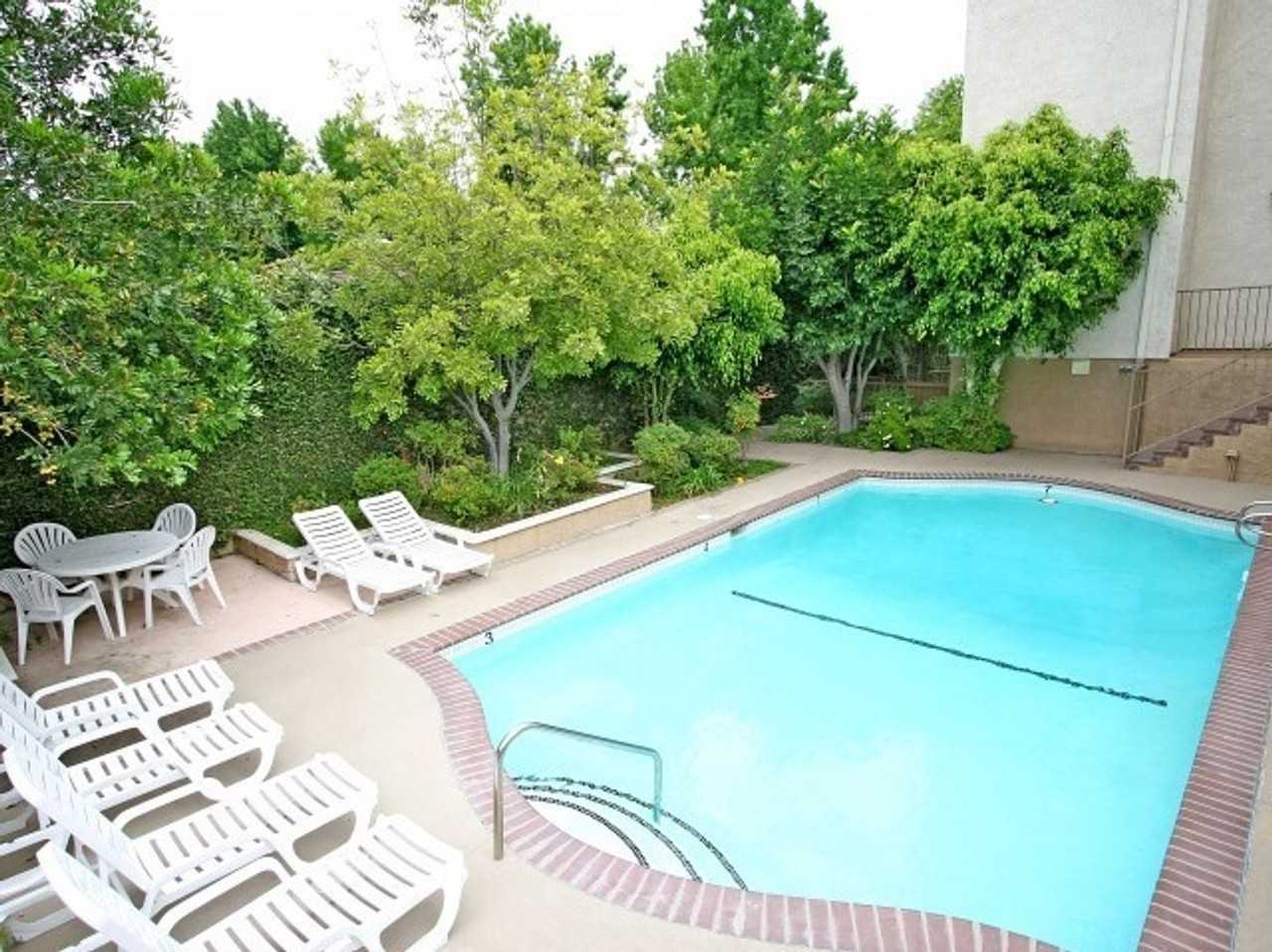 13205 Riverside Dr. - Photo 4 of 4