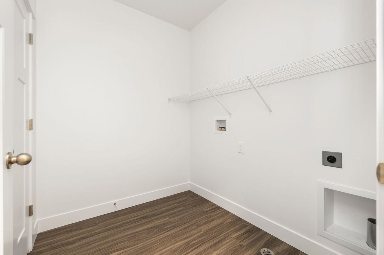 13714 S Hanley Ln - Photo 5 of 18