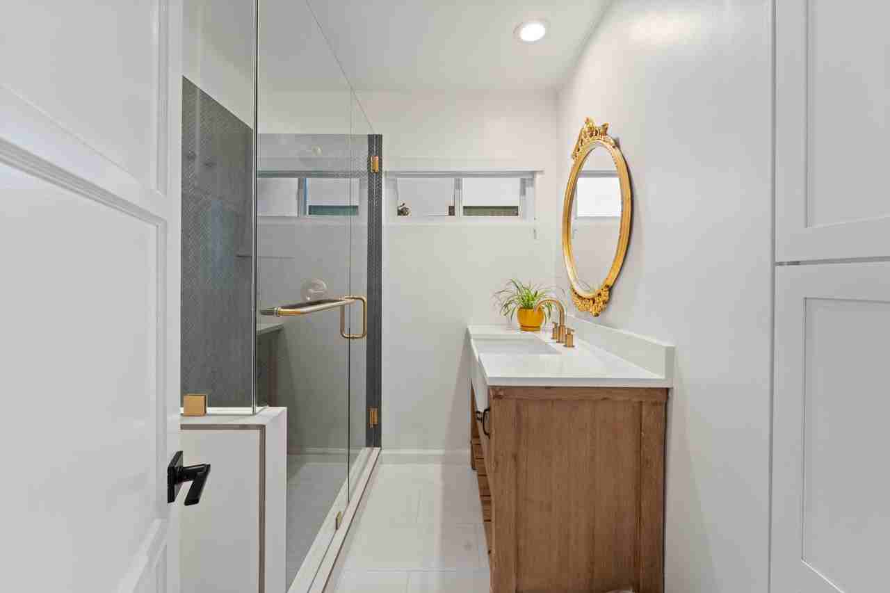 4556 Ethel Ave - Photo 3 of 9