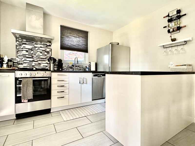 1804 28th Ave N - Photo 2 of 8