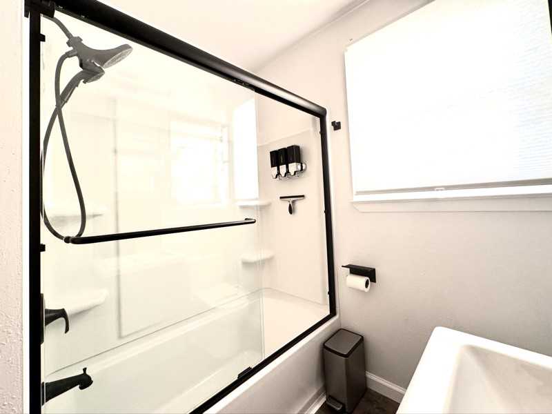 1804 28th Ave N - Photo 4 of 8