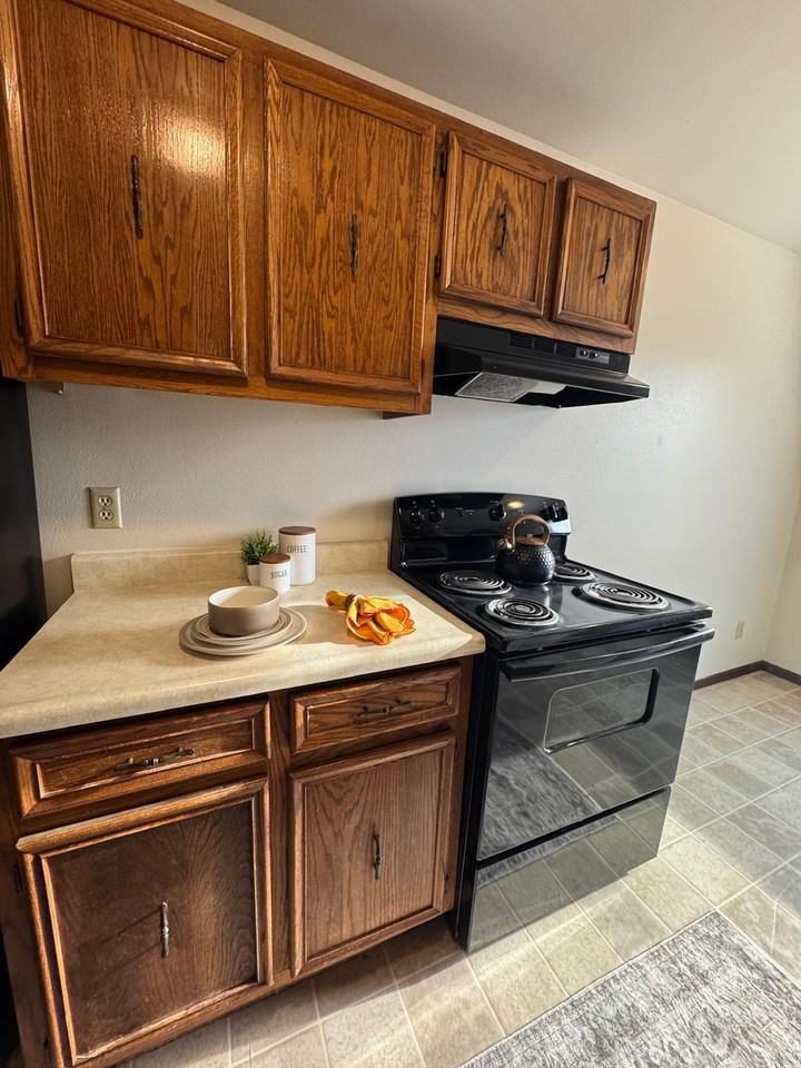 Sunset Ridge Apartments - Photo 4 of 31