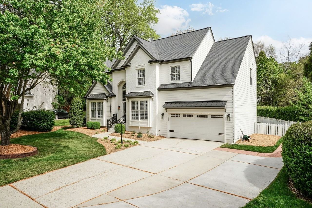 2405 Coxindale Dr - Photo 3 of 48