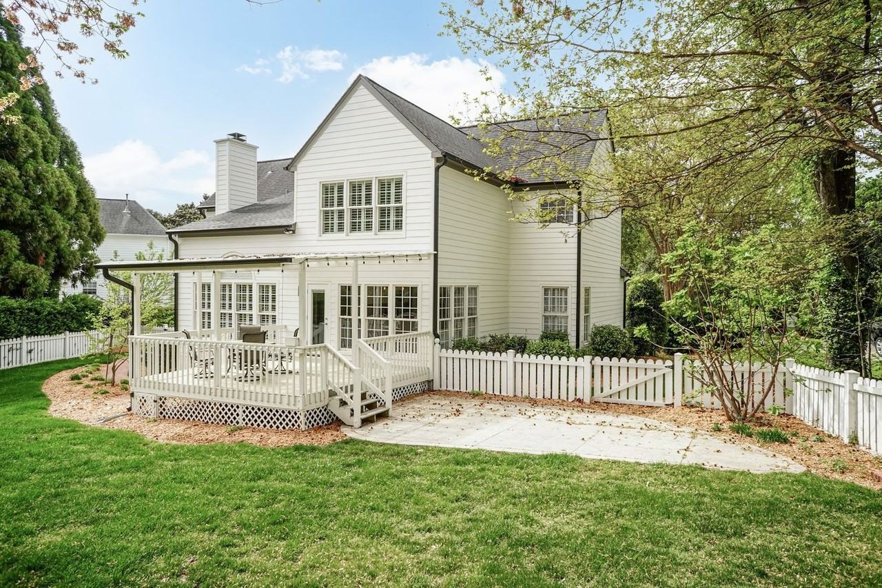 2405 Coxindale Dr - Photo 6 of 48