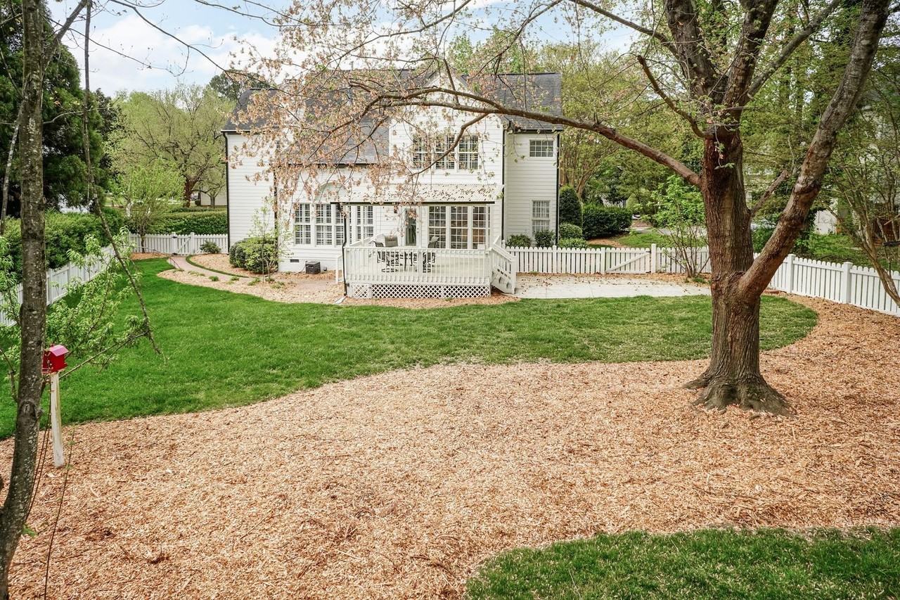 2405 Coxindale Dr - Photo 7 of 48