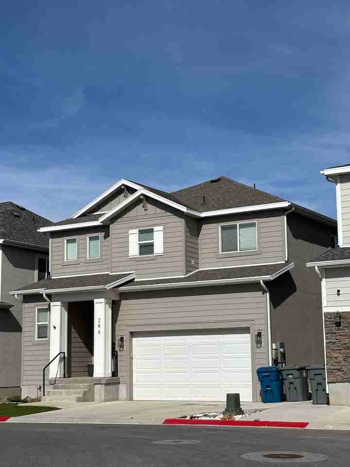 286 N 460 E - Photo 3 of 29