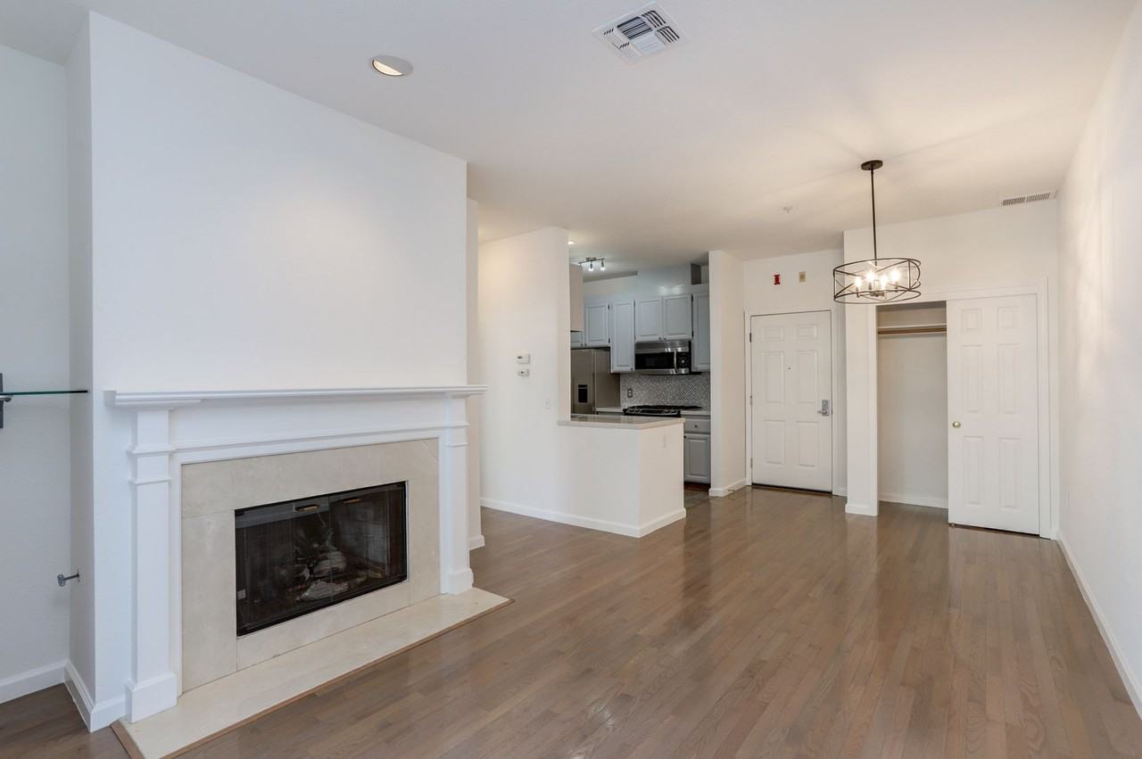 231 N El Camino Real - Photo 6 of 18