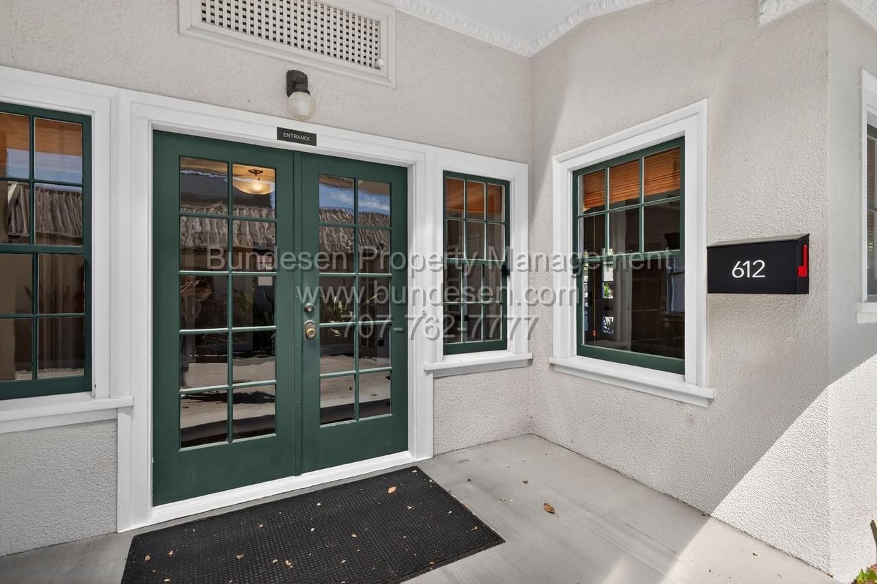 612 Petaluma Blvd S - Photo 5 of 33