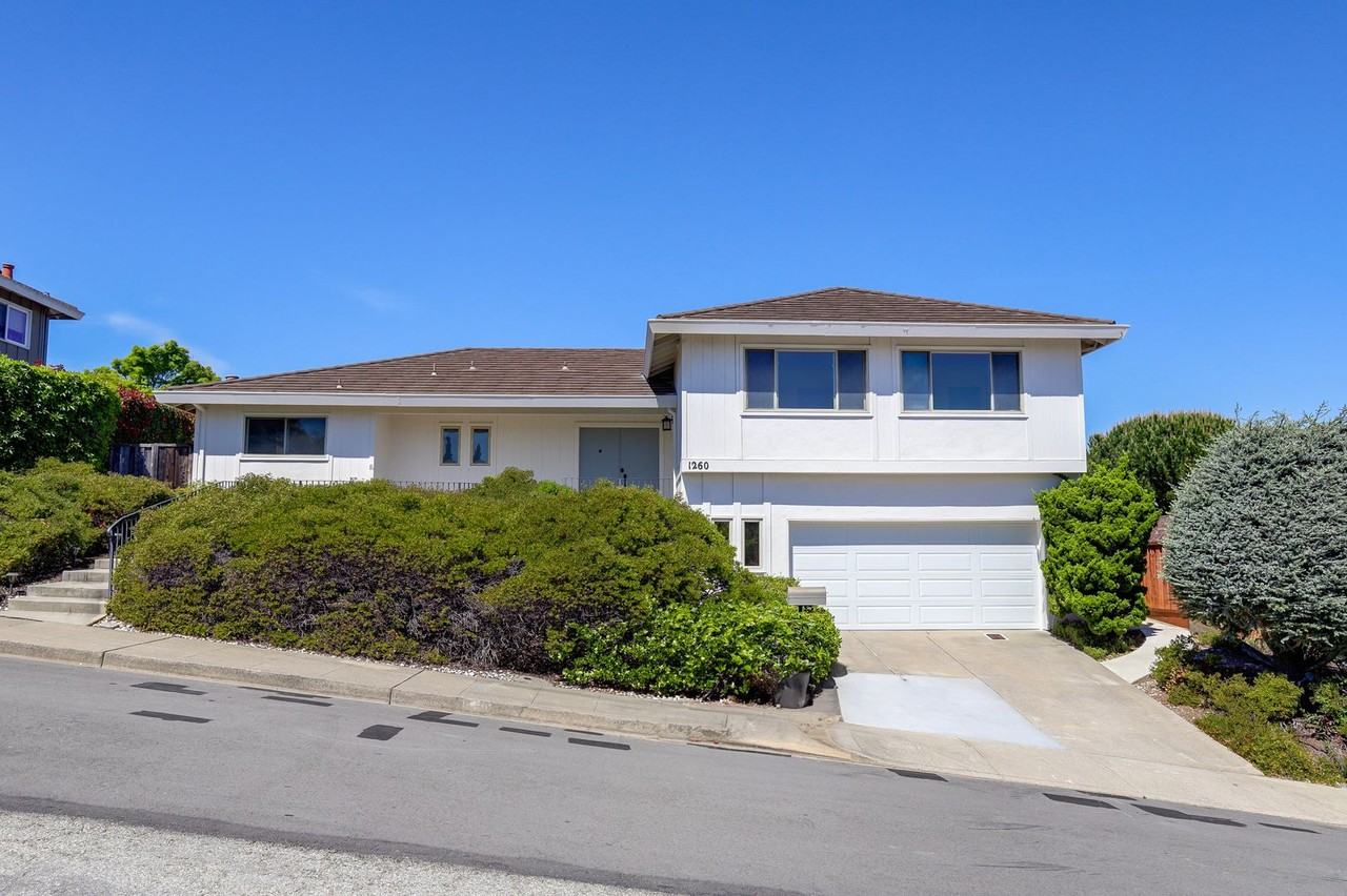 1260 Encina Dr - Photo 2 of 49