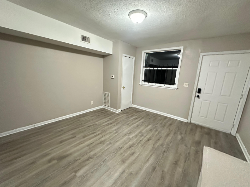 4219 Springfield Blvd #1 - Photo 3 of 12