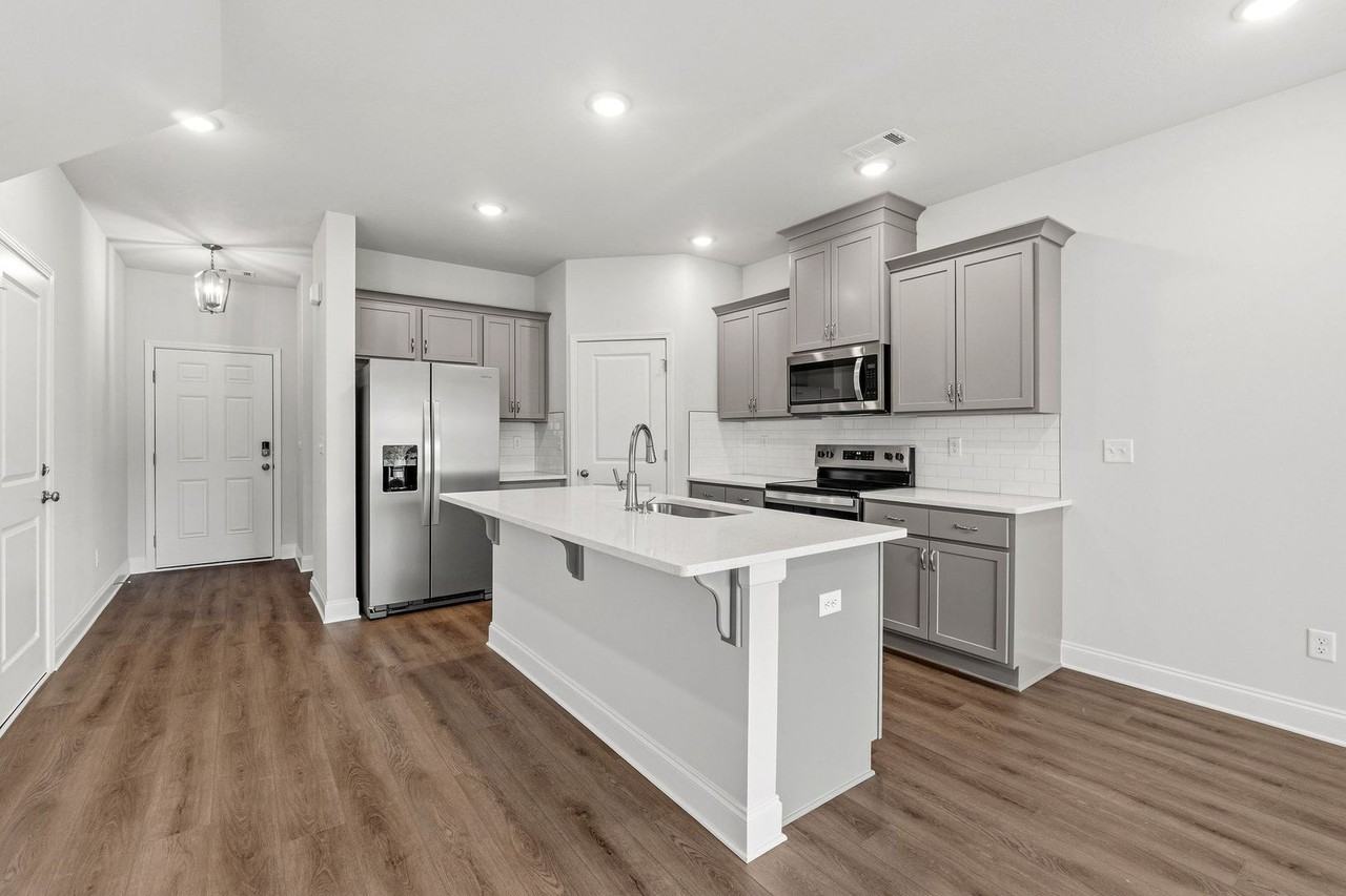 1212 Vail Dr - Photo 6 of 25