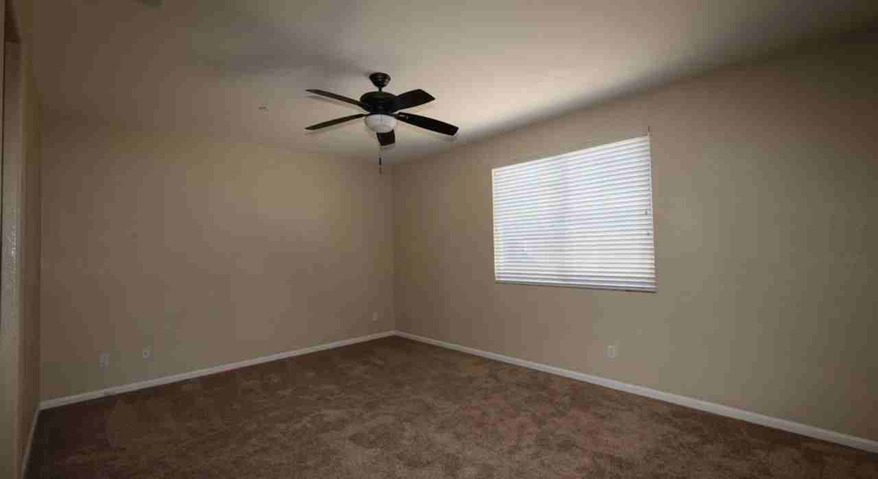 10480 Fossil Way - Photo 6 of 17