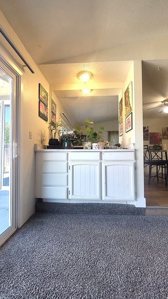 4295 Spring Dr - Photo 6 of 20