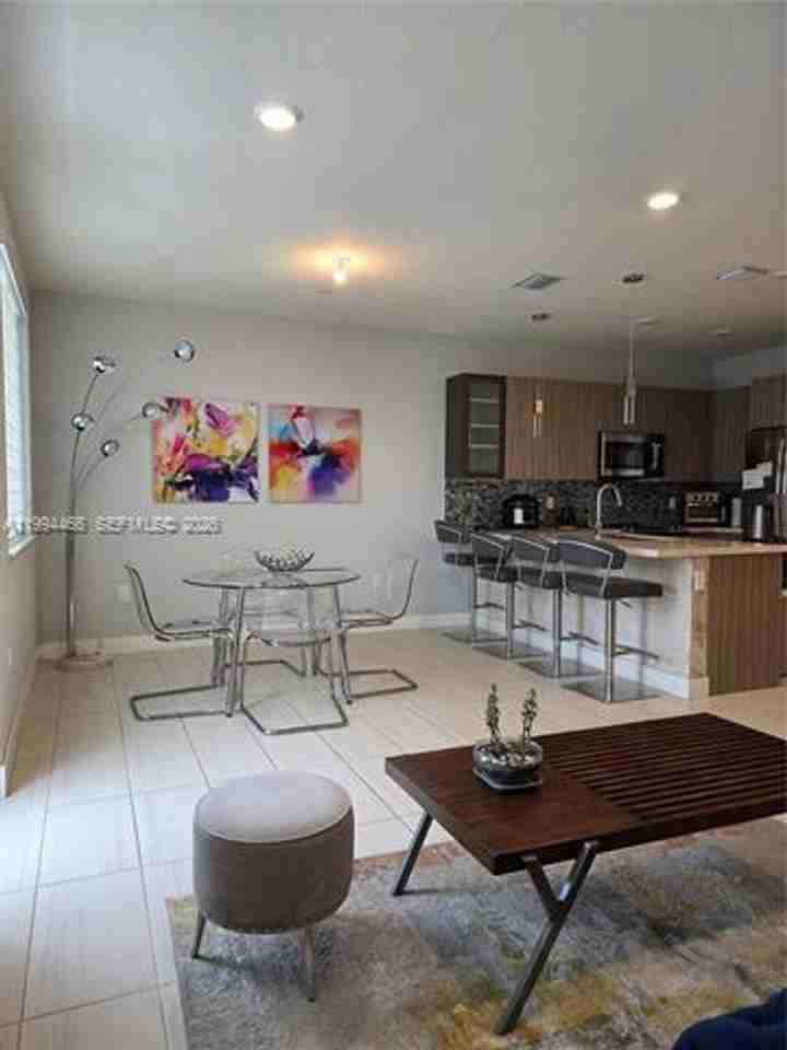 10222 Nw 64th Way #302 - Photo 7 of 43