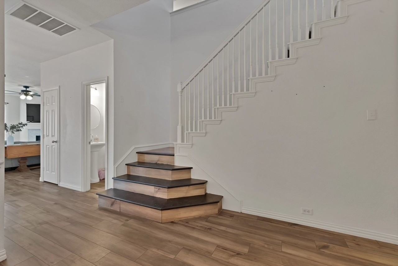 1708 Kittyhawk Dr - Photo 5 of 41