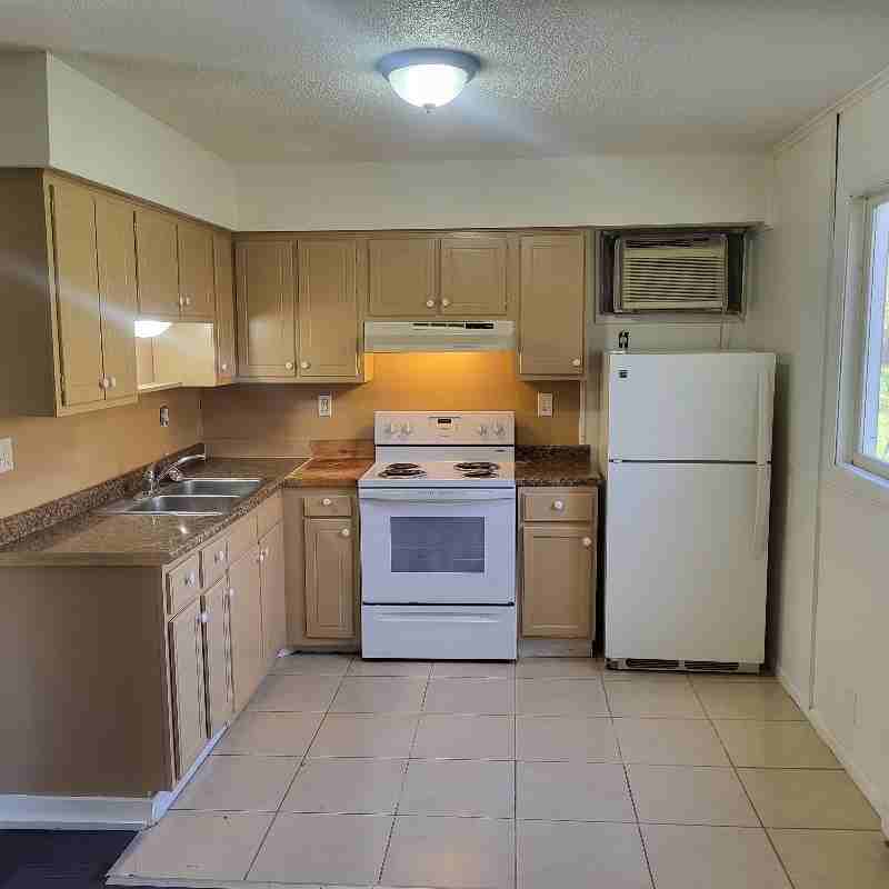 1019 Colonial Dr #1 - Photo 6 of 9