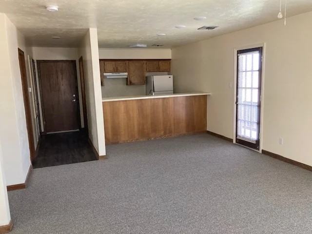 5014 Desoto St #C - Photo 3 of 11