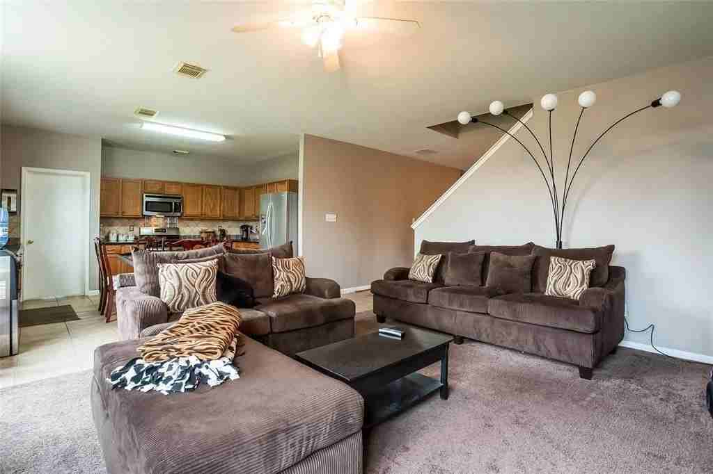 21910 Willow Downs Dr - Photo 3 of 26