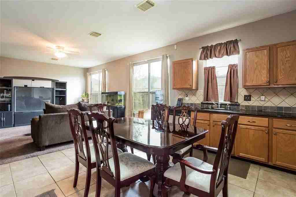 21910 Willow Downs Dr - Photo 6 of 26