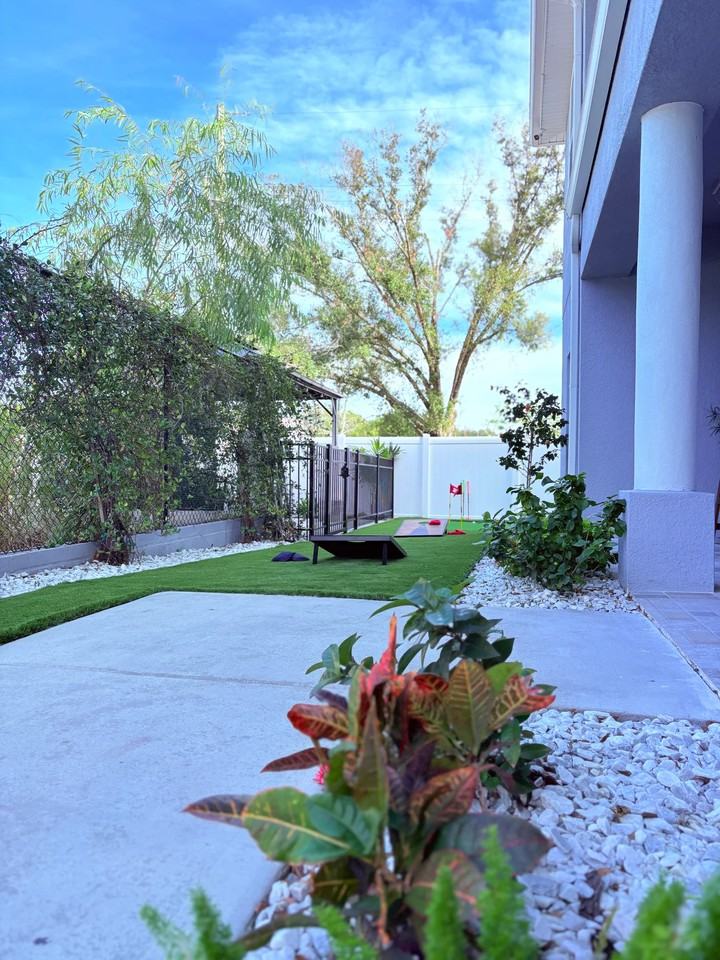 1801 W Sligh Ave #2101 - Photo 3 of 8