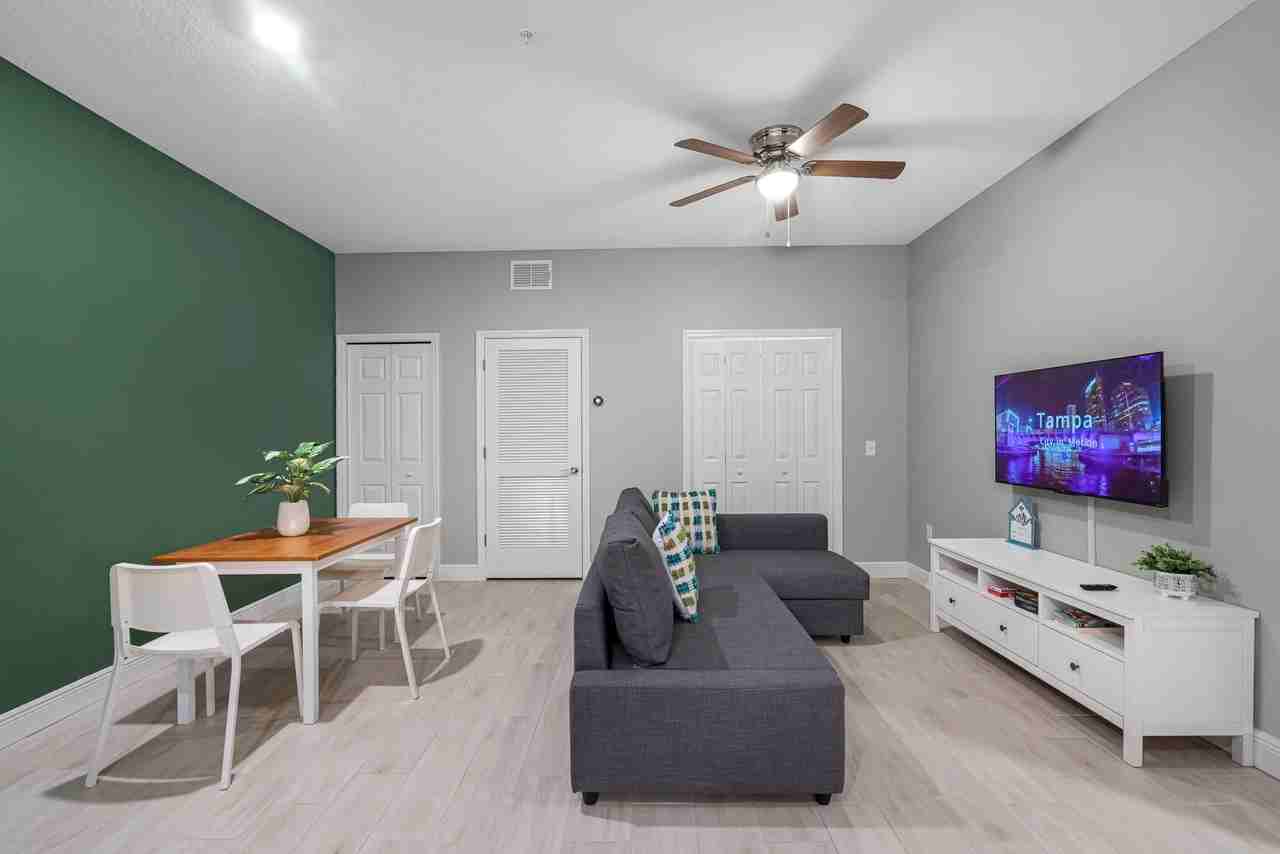 1801 W Sligh Ave #2101 - Photo 7 of 8