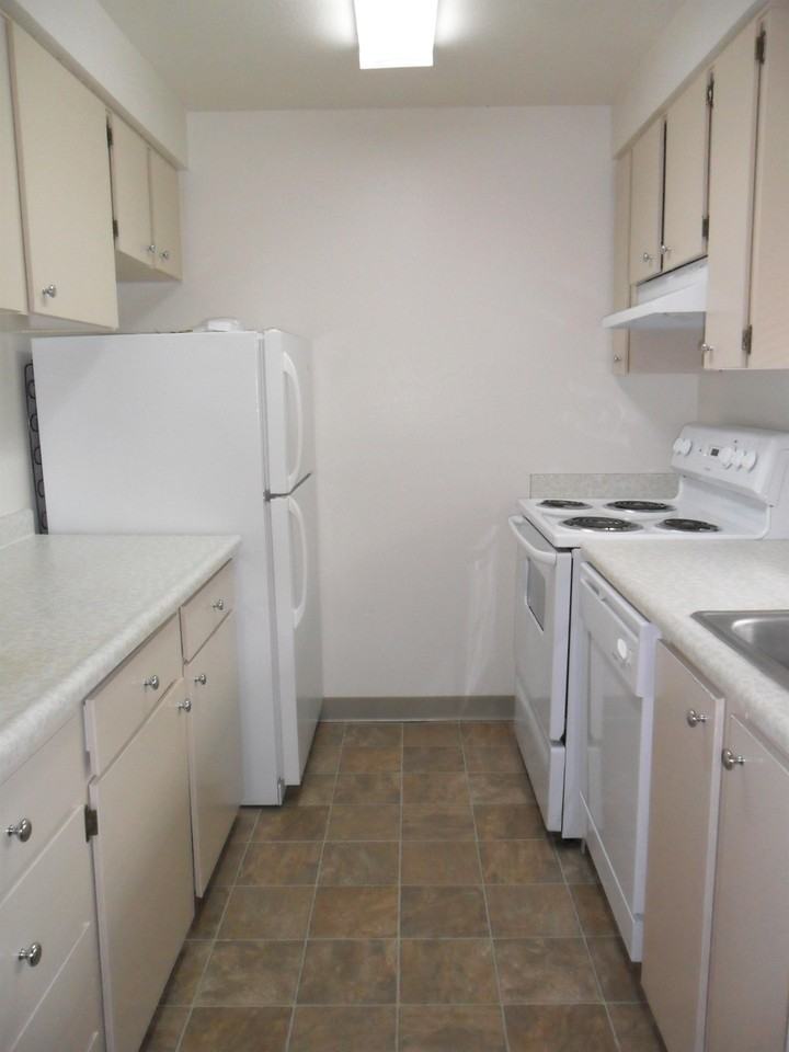 3303 Ratcliff Ln Se #3303 - Photo 3 of 11