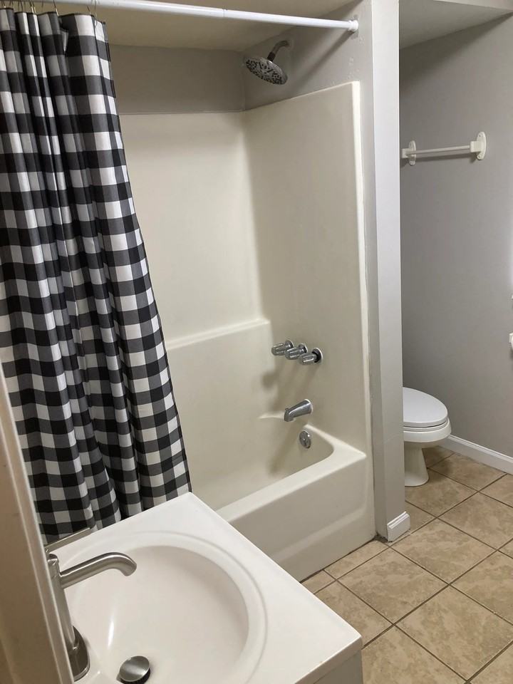 2736 4th Ave #2 - Photo 4 of 15