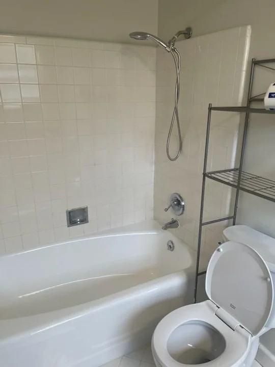 616 N Columbus St #B - Photo 4 of 20