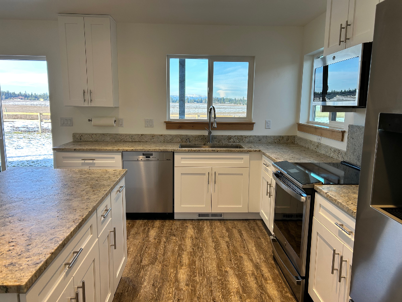 240 Cayuse Ln - Photo 3 of 22