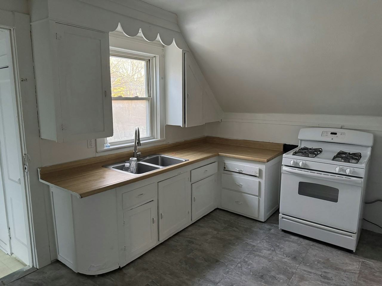 651 East 25th Street, Unit 2 - Photo 3 of 20