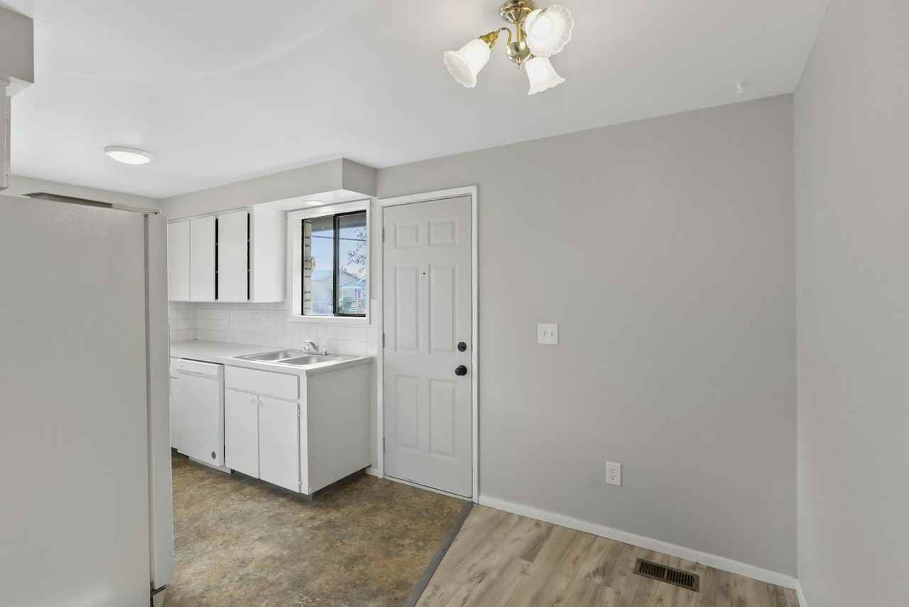 228 East Crown Avenue, Unit 1 - Photo 3 of 13