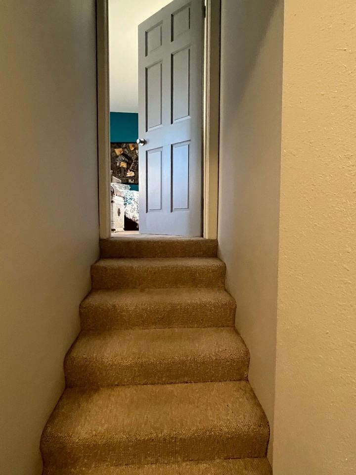 6057 34th Ave Ne - Photo 4 of 7