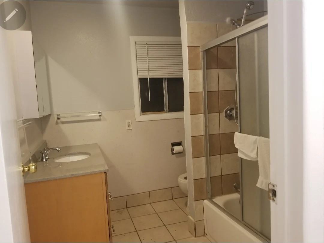 222 Louisiana St #1 - Photo 3 of 4